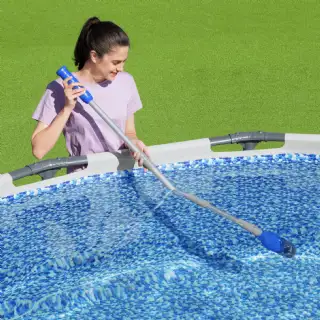 Balai aspirateur à pile pour piscine