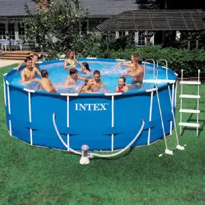 Piscine tubulaire métal Intex Ø 5,49 m H 1.22M